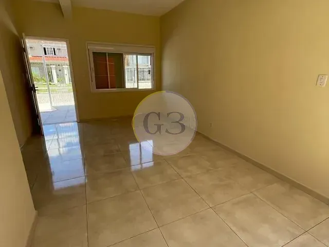 Casa 3 quartos e 3 banheiros, para alugar, no bairro Três Vendas em Pelotas