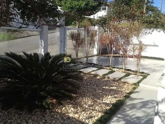 Casa com 360m² 3 quartos e 3 banheiros, à venda, no bairro Pedra Branca em Palhoça