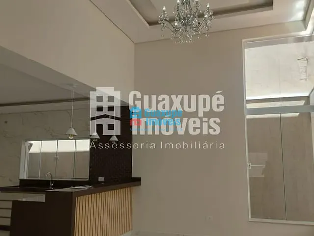 Casa com 220m² 3 quartos e 3 banheiros, à venda, no bairro Jardim Primavera II em Guaxupé