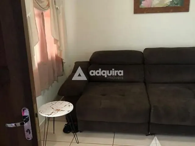 Casa 2 quartos e 1 banheiro, à venda, no bairro Cará-cará em Ponta Grossa