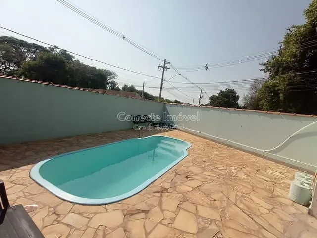 Casa com 275m² 3 quartos e 2 banheiros, à venda, no bairro Recanto Camanducaia em Jaguariúna