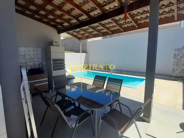 Casa com 250m² 3 quartos e 2 banheiros, à venda ou para alugar, no bairro Residencial Vila Victoria em Itupeva