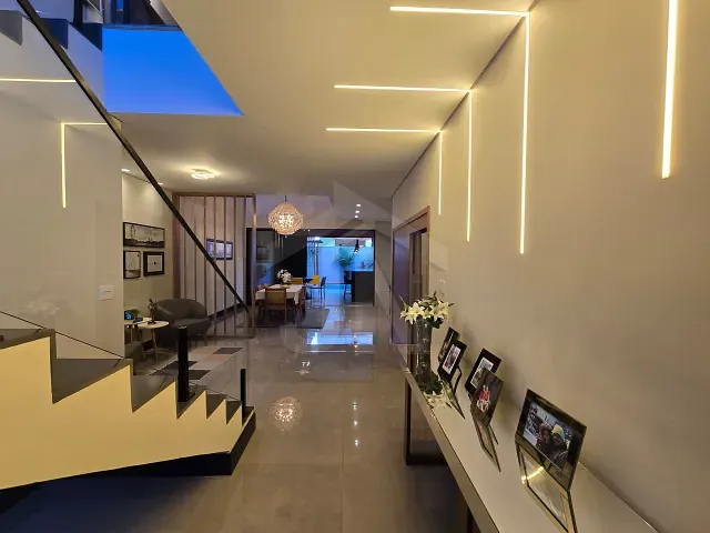 Casa com 250m² 3 quartos e 5 banheiros, à venda, no bairro Jardim San Marco em Ribeirão Preto