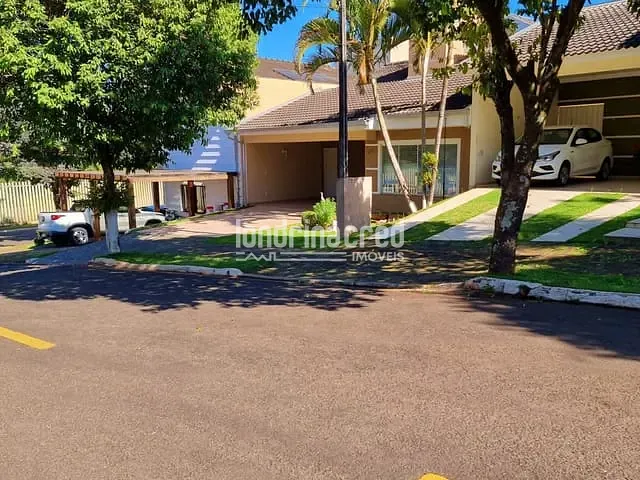 Casa com 250m² 3 quartos e 3 banheiros, à venda, no bairro Operária em Londrina