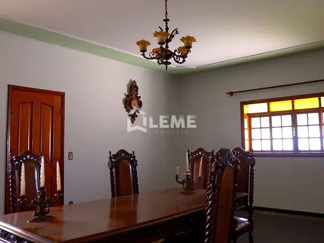Casa 4 quartos e 5 banheiros, à venda, no bairro Vila Lambari em Mococa