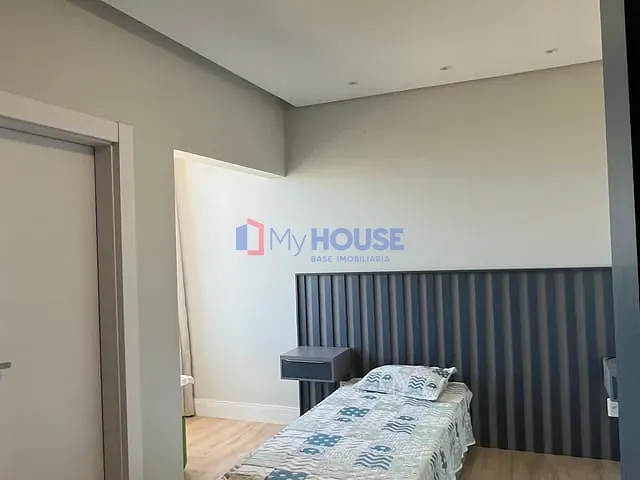 Casa 3 quartos e 5 banheiros, à venda, no bairro Nossa Senhora da Vitória em Ilhéus