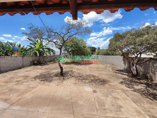 Casa com 750m² 3 quartos e 2 banheiros, à venda, no bairro Morada do Sol em Canarana