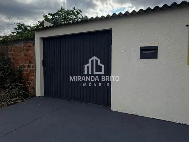 Casa 3 quartos e 2 banheiros, à venda, no bairro Jardim Riviera em Aparecida de Goiânia