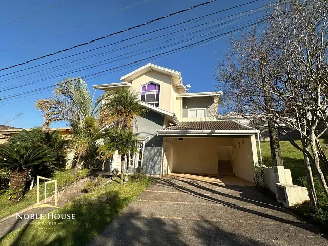 Casa com 385m² 3 quartos e 5 banheiros, à venda, no bairro Bosque em Vinhedo