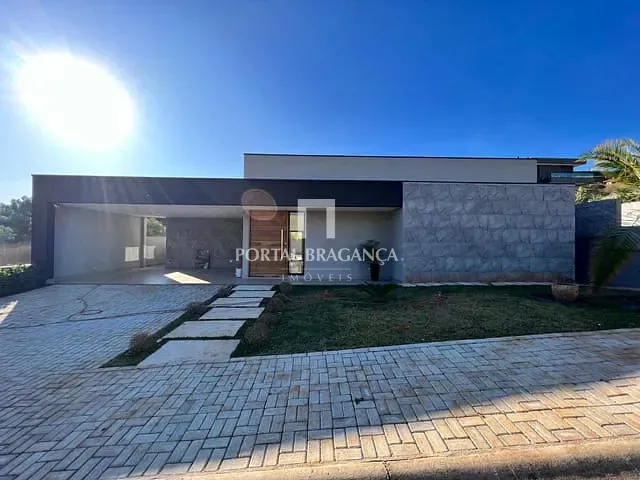 Casa com 600m² 3 quartos e 5 banheiros, à venda, no bairro Condomínio Terras de Santa Cruz em Bragança Paulista