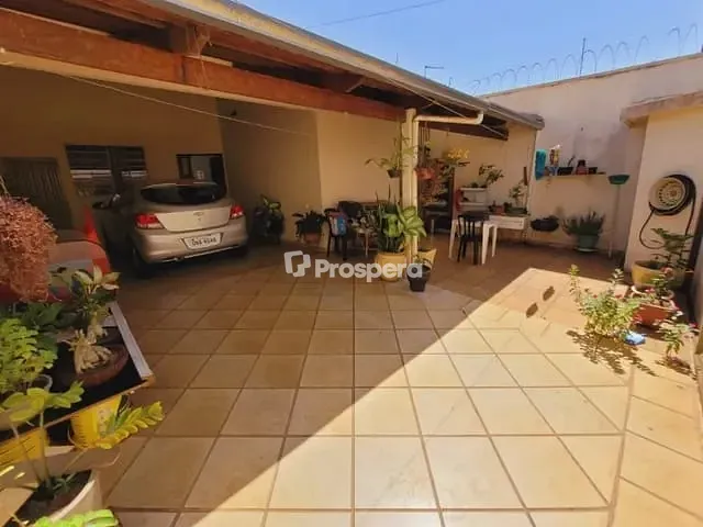 Casa com 200m² 3 quartos e 2 banheiros, à venda, no bairro Jardim América em Goiânia