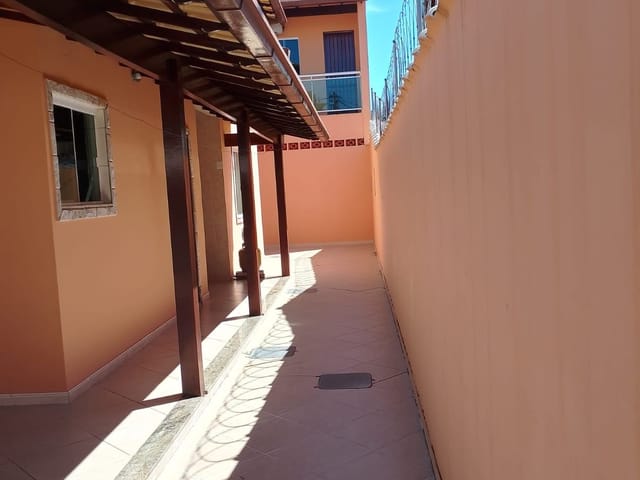 Casa com 360m² 3 quartos e 4 banheiros, à venda, no bairro Novo Rio das Ostras em Rio das Ostras