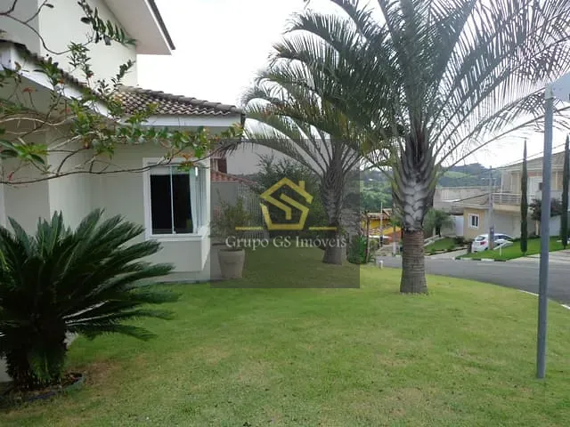 Casa com 300m² 3 quartos e 5 banheiros, à venda, no bairro Pinheirinho em Vinhedo