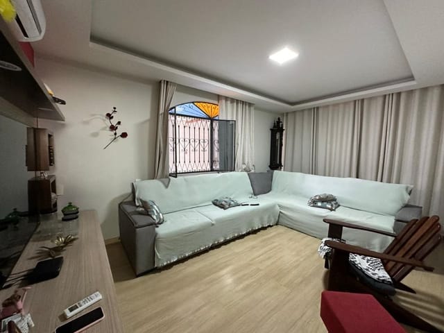 Casa com 390m² 3 quartos e 1 banheiro, à venda, no bairro Campo Grande em Rio de Janeiro