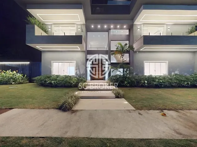 Casa com 850m² 5 quartos e 8 banheiros, à venda, no bairro Barra da Tijuca em Rio de Janeiro