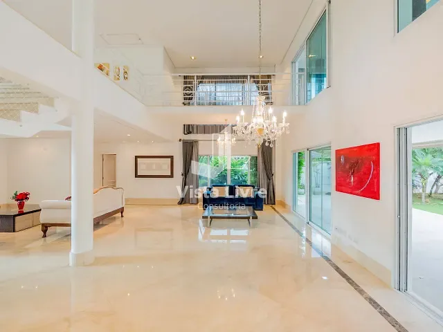 Casa com 890m² 4 quartos e 6 banheiros, à venda, no bairro Residencial Tamboré em Barueri