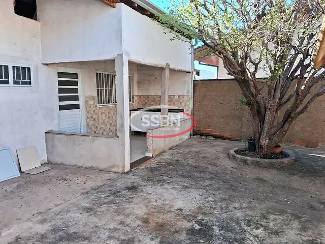 Casa 3 quartos e 1 banheiro, para alugar, no bairro Vila Azenha em Nova Odessa