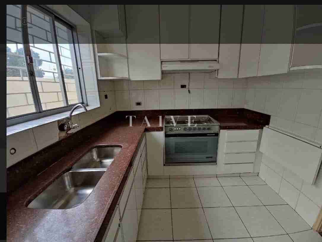 Casa, 5 quartos, 177 m² - Foto 2