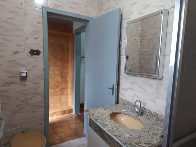 Casa com 209m² 3 quartos e 1 banheiro, à venda, no bairro Jardim Maria Augusta em Taubaté