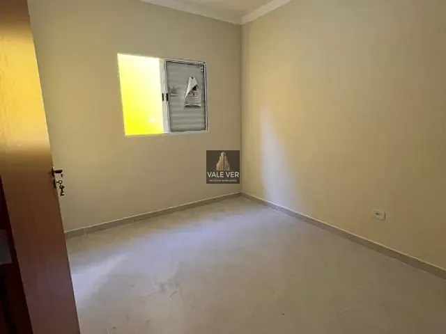 Casa com 175m² 3 quartos e 2 banheiros, à venda, no bairro Jardim Santa Júlia em São José dos Campos