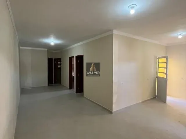 Casa com 175m² 3 quartos e 2 banheiros, à venda, no bairro Jardim Santa Júlia em São José dos Campos