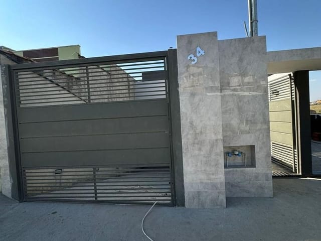 Casa com 150m² 3 quartos e 2 banheiros, à venda, no bairro Cachoeira em Extrema