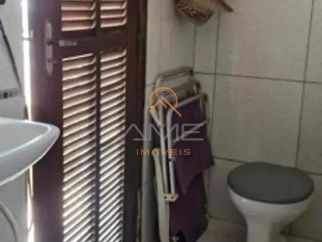 Casa 4 quartos e 2 banheiros, à venda, no bairro Laranjal em Pelotas
