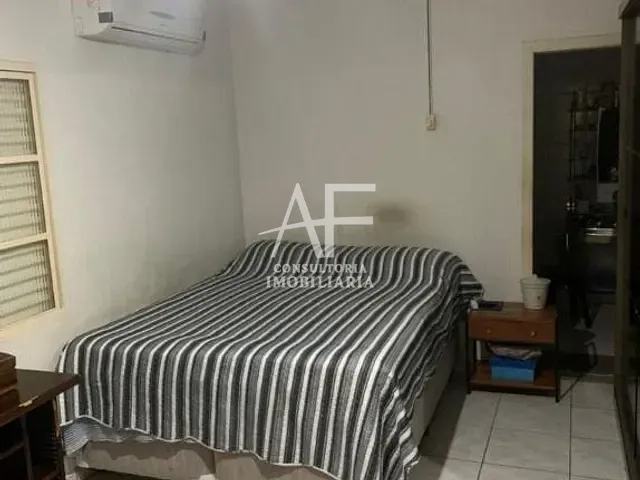 Casa com 300m² 3 quartos e 1 banheiro, à venda, no bairro Jardim Santana em Tremembé