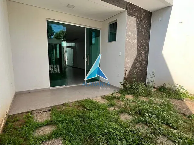 Casa com 113m² 3 quartos e 3 banheiros, à venda ou para alugar, no bairro Santa Rita em Governador Valadares