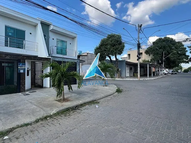 Casa com 113m² 3 quartos e 3 banheiros, à venda ou para alugar, no bairro Santa Rita em Governador Valadares