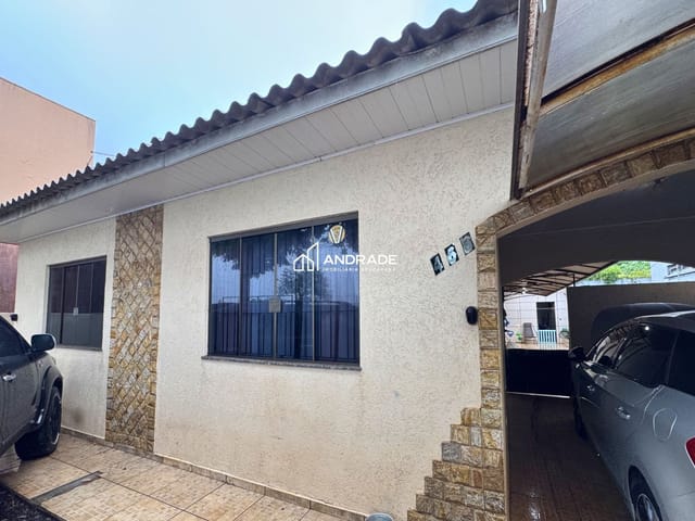Casa com 523m² 3 quartos e 2 banheiros, à venda, no bairro Jardim Diamantina em Apucarana