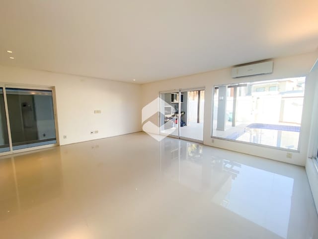 Casa com 290m² 4 quartos e 6 banheiros, à venda, no bairro Recreio dos Bandeirantes em Rio de Janeiro