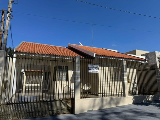 Foto do Casa - Casa à Venda no Jardim da Glória – 3 Quartos, Suíte, Quintal Amplo e Edícula com Cozinha Planejada | Benites & Gonzaga Imóveis