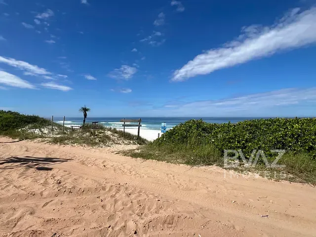 Casa 3 quartos e 4 banheiros, à venda, no bairro Figueira em Arraial do Cabo