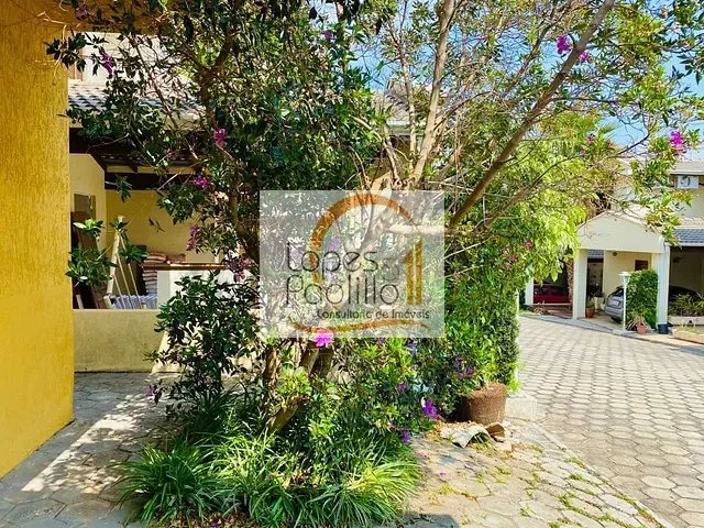 Casa com 225m² 3 quartos e 2 banheiros, à venda, no bairro Jardim das Flores em Atibaia