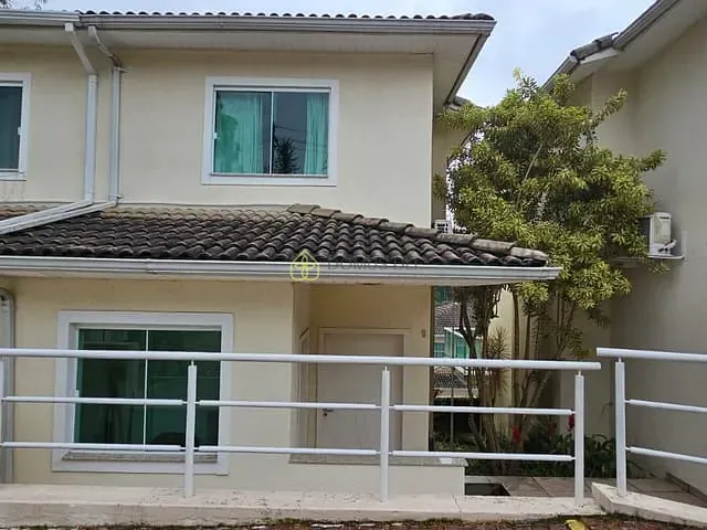 Casa com 80m² 2 quartos e 2 banheiros, à venda, no bairro Penedo em Itatiaia