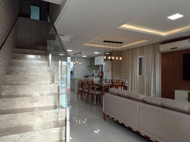 Casa com 197m² 3 quartos e 3 banheiros, à venda, no bairro Morada de Laranjeiras em Serra