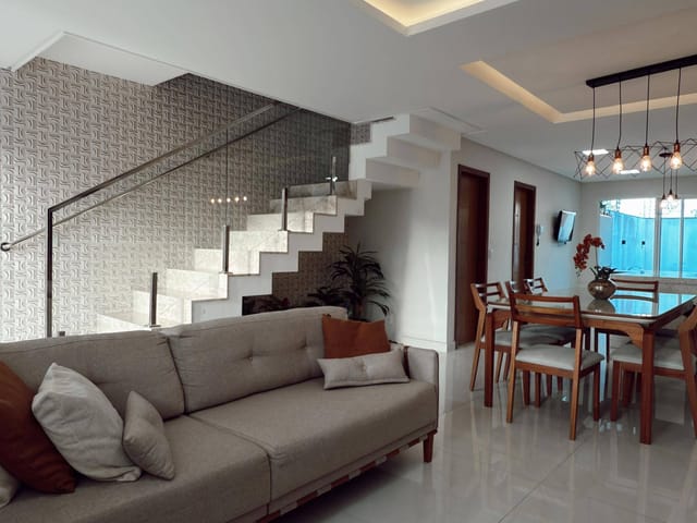 Casa com 197m² 3 quartos e 3 banheiros, à venda, no bairro Morada de Laranjeiras em Serra