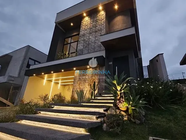 Casa com 330m² 3 quartos e 4 banheiros, à venda, no bairro Loteamento Terras Alpha São José dos Campos em São José dos Campos