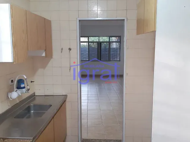 Casa 4 quartos e 3 banheiros, à venda, no bairro Bosque da Saúde em São Paulo