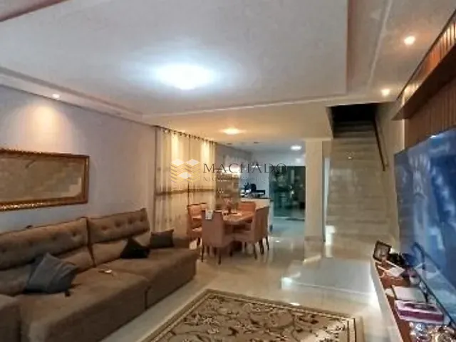 Casa com 150m² 3 quartos e 4 banheiros, à venda, no bairro Chácara Jaguari (Fazendinha) em Santana de Parnaíba