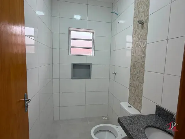 Casa 2 quartos e 2 banheiros, à venda, no bairro Nossa Senhora do Sion em Itanhaém
