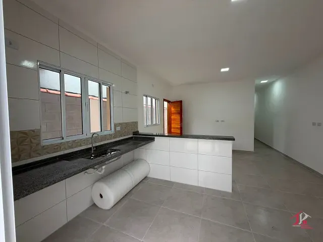 Casa 2 quartos e 2 banheiros, à venda, no bairro Nossa Senhora do Sion em Itanhaém