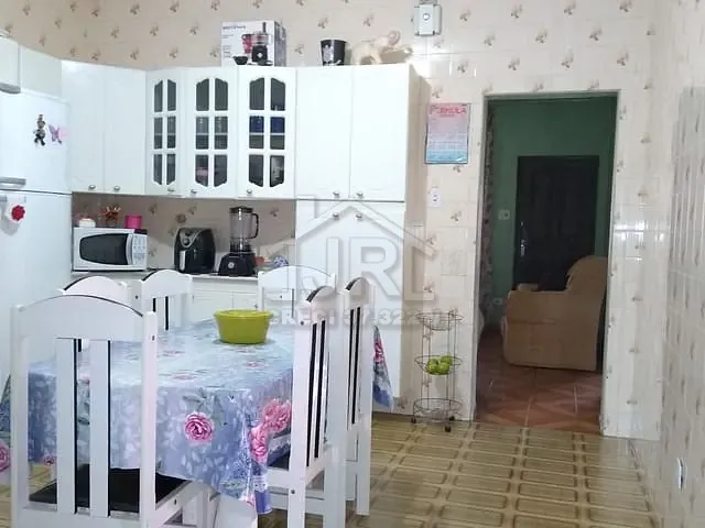 Casa com 250m² 3 quartos e 1 banheiro, à venda, no bairro Jardim Itapark em Mauá