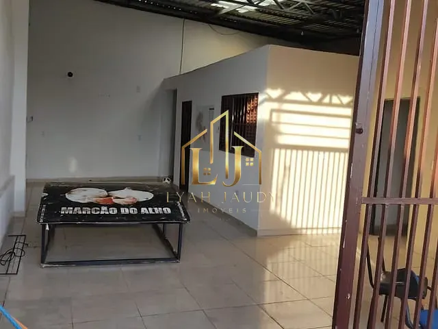 Galpão / Barracão com 400m², à venda, no bairro Jardim Leblon em Cuiabá