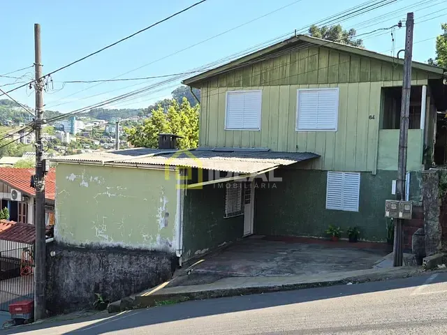 Casa 6 quartos e 3 banheiros, à venda, no bairro Sunti em Concórdia