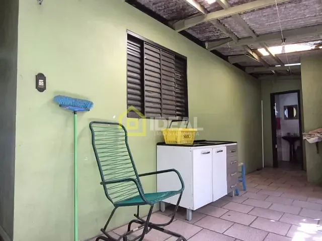 Casa 6 quartos e 3 banheiros, à venda, no bairro Sunti em Concórdia