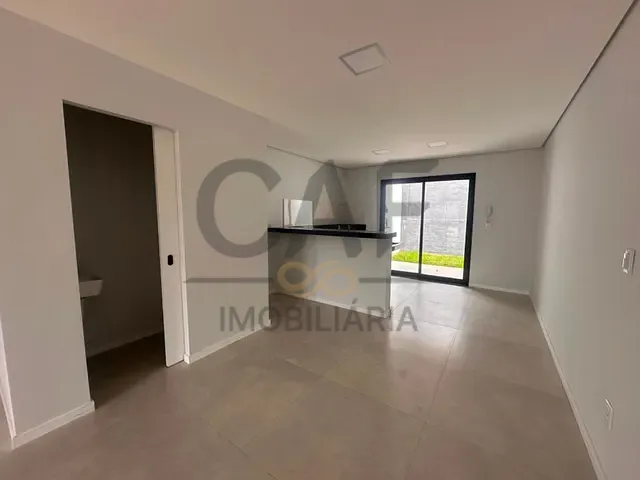 Casa com 92m² 2 quartos e 2 banheiros, à venda, no bairro Jardim das Tulipas em Holambra