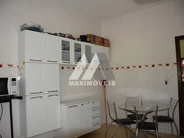 Casa com 360m² 3 quartos e 2 banheiros, à venda, no bairro Bela Vista em Araçuaí