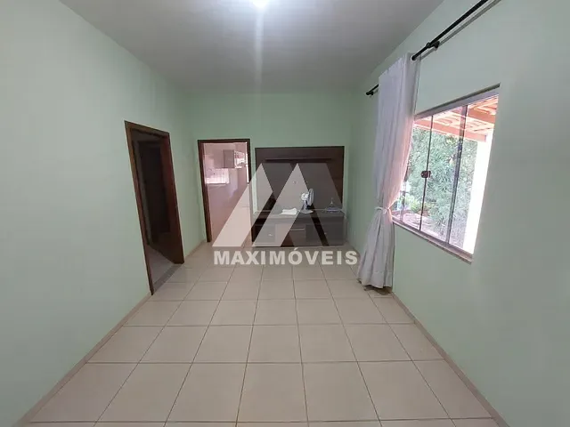 Casa com 360m² 3 quartos e 2 banheiros, à venda, no bairro Bela Vista em Araçuaí
